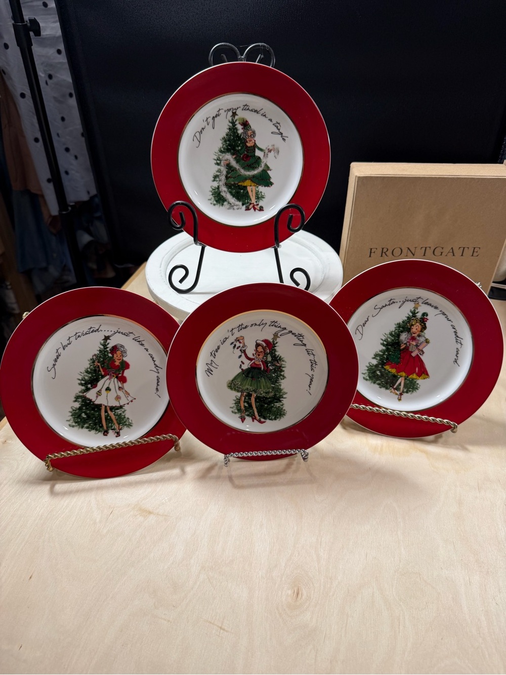 Frontgate Vintage Katherine Collection App Plates W/Whimsical Sayings Set Of 4